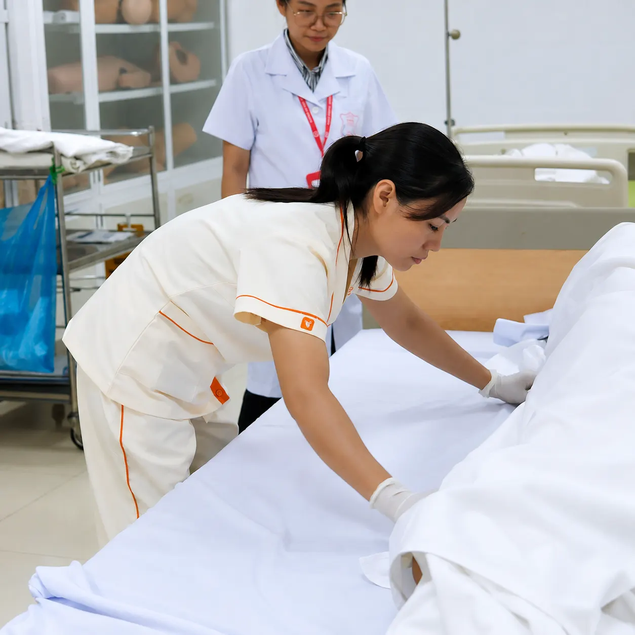 Chăm sóc viên bCare thực hành đào tạo y khoa